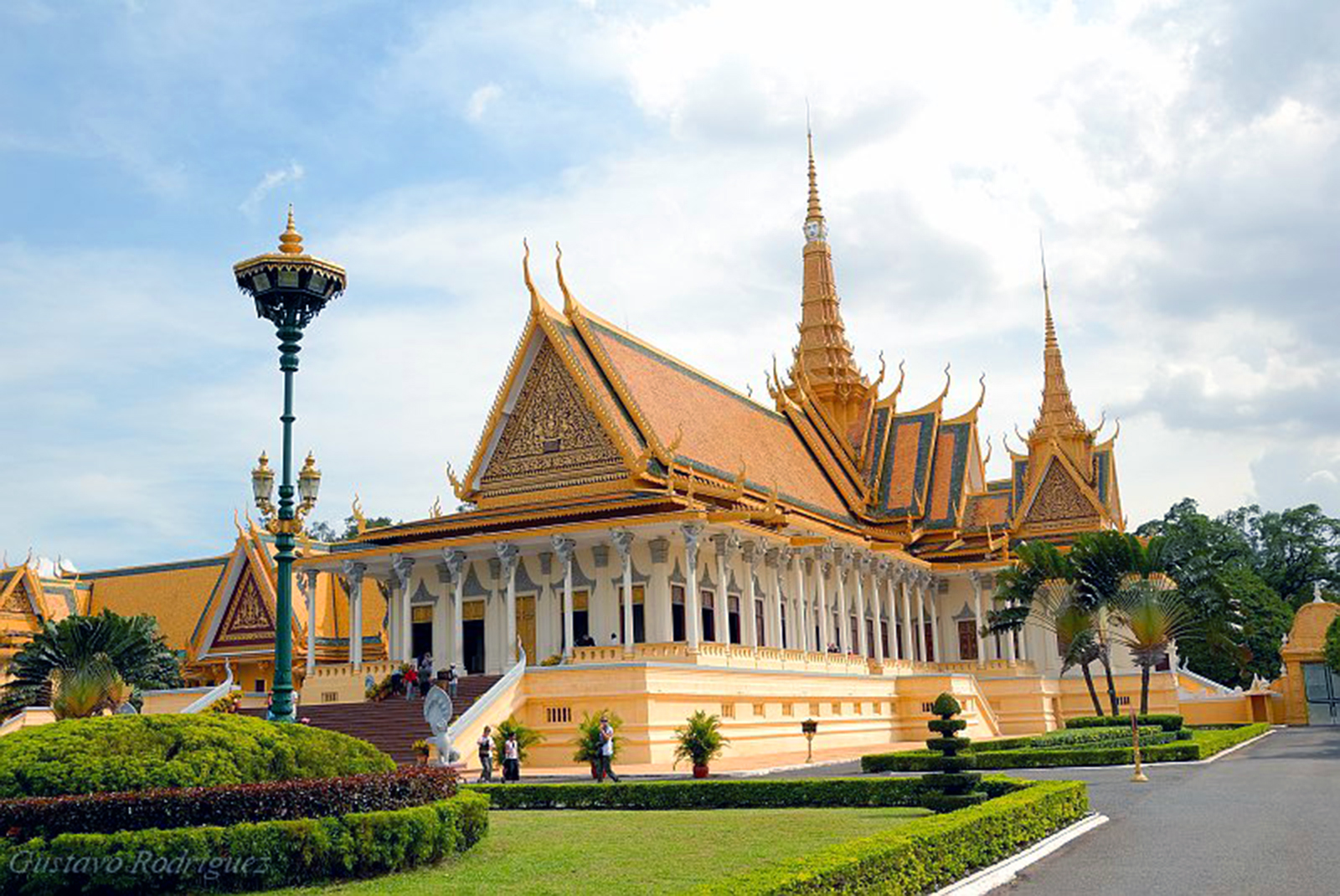 cosas que hacer en camboya, camboya, cosas que hacer, turismo, nom pen, templo bayón, angkor wat, lago tonlé slap